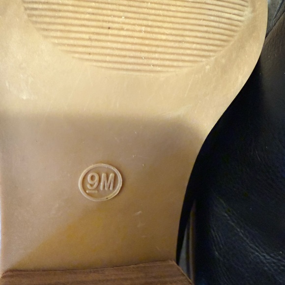 Cynthia Rowley Black Leather Flats - Picture 5 of 7